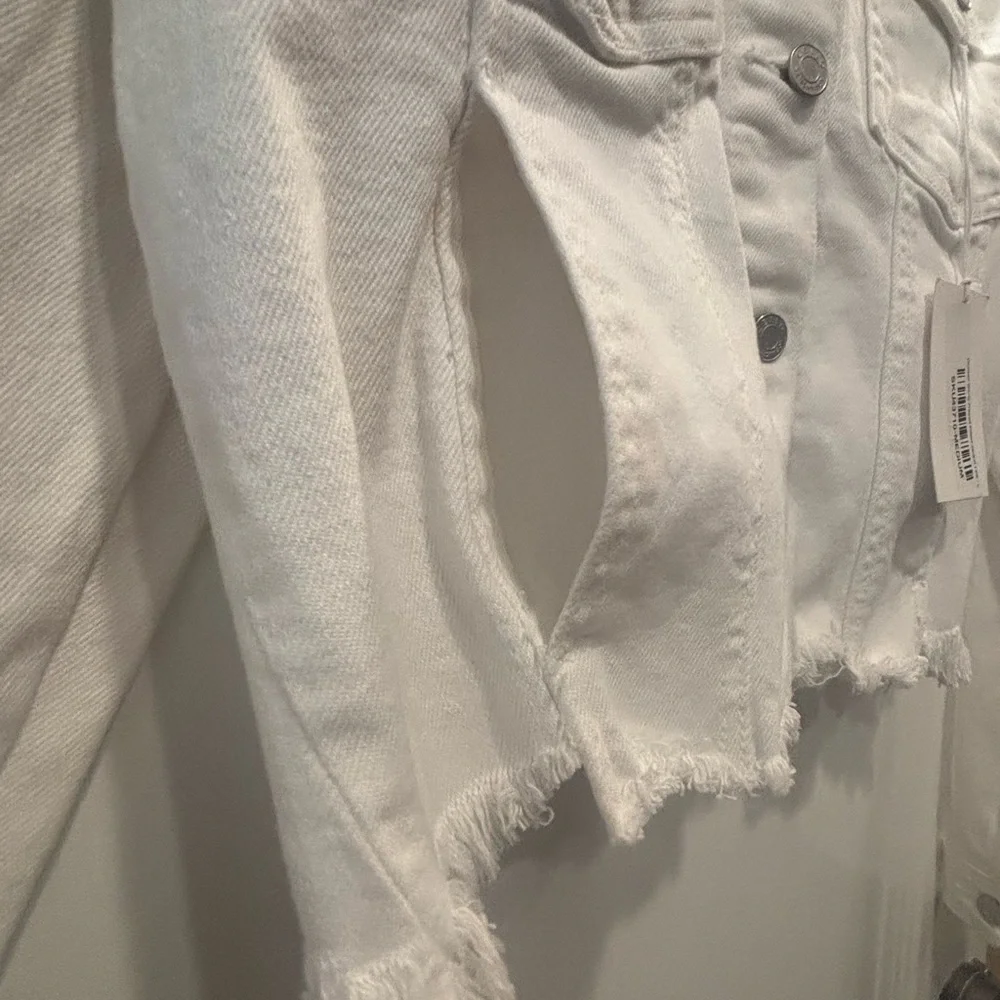 Cello Off-White Cropped Denim Jacket - Picture 10 of 11